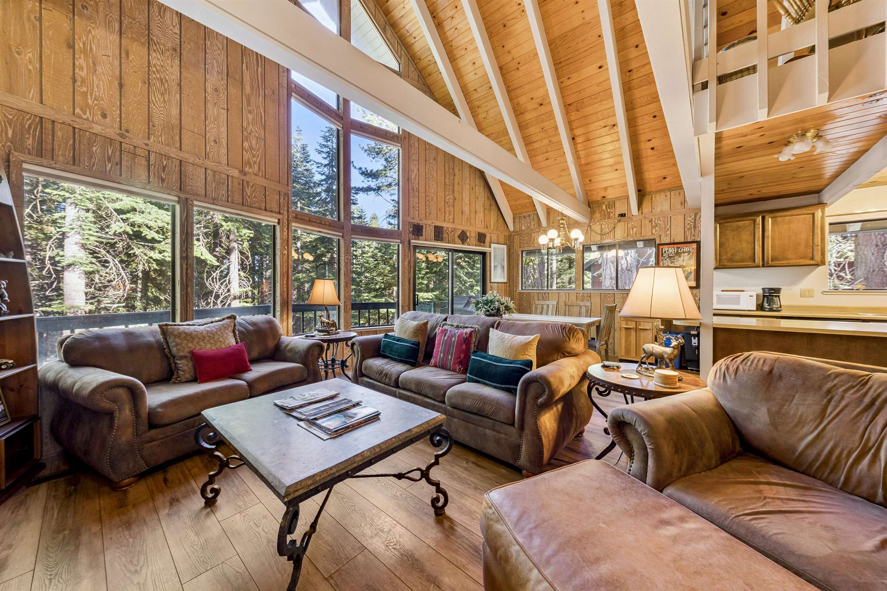 11933 Chamonix Road Truckee, CA 96161 - Photo 7 of 27