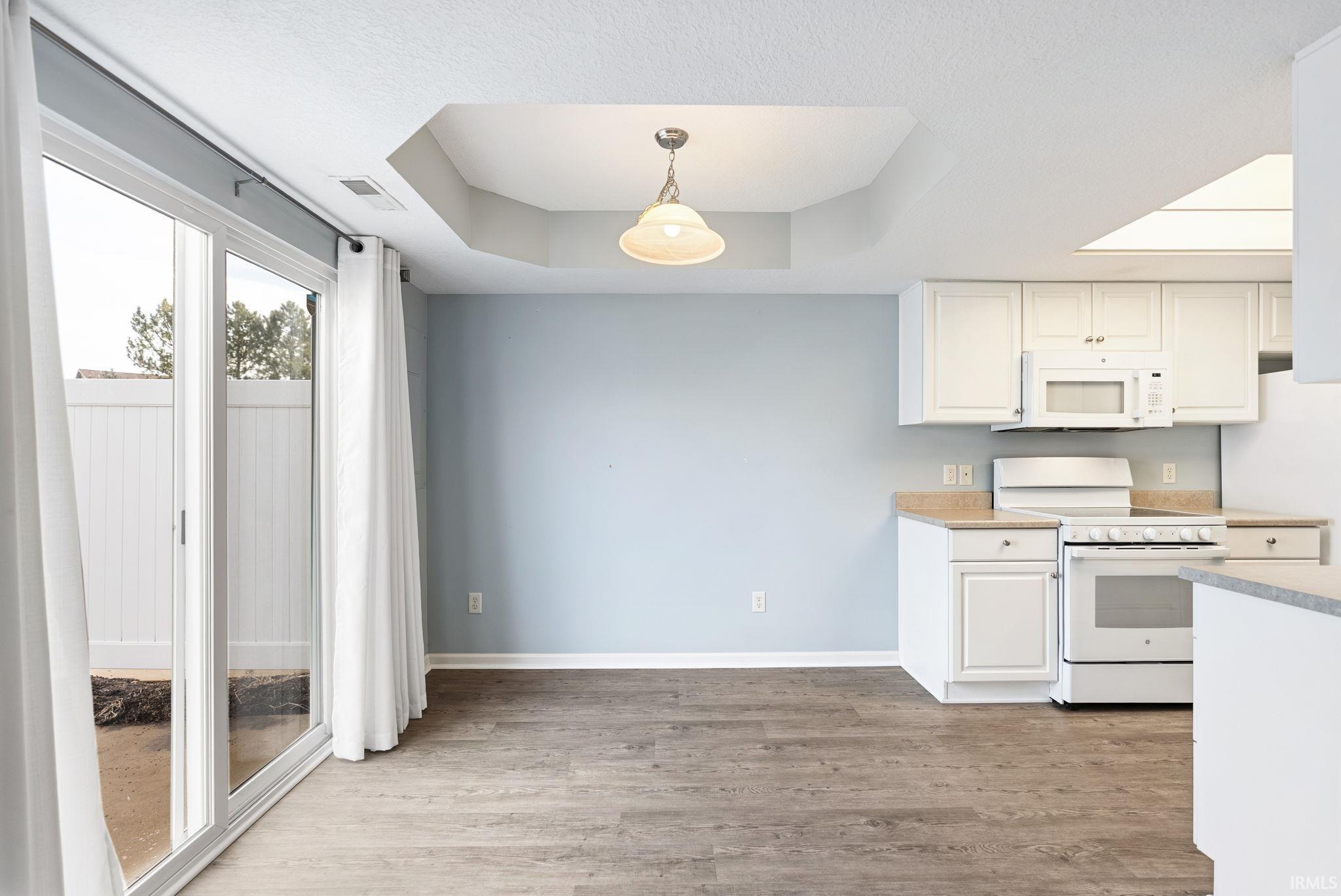 10105 Oak Trail Road Fort Wayne, IN 46825 - Photo 14 of 28