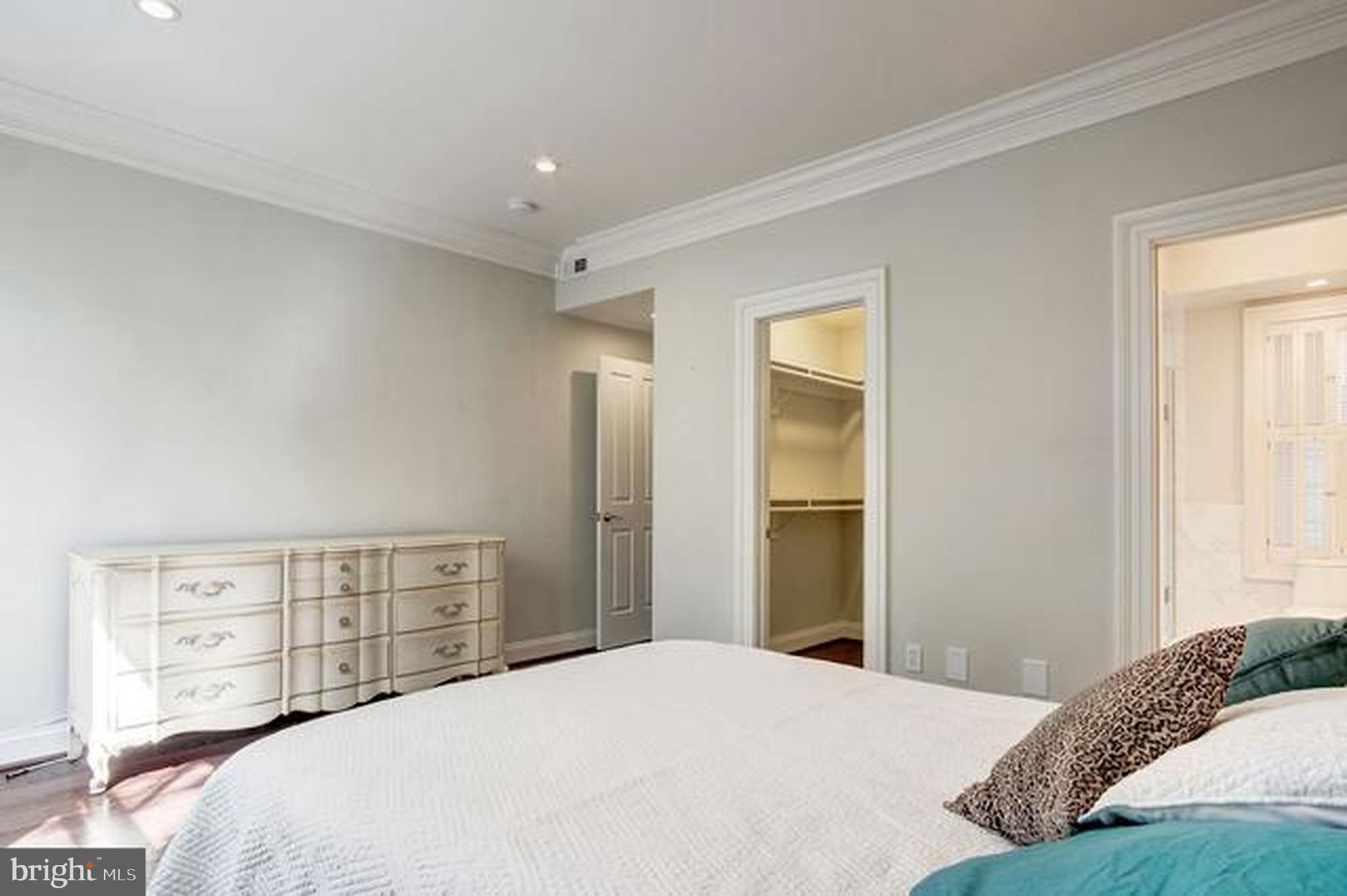 3040 R Street Northwest, Unit 1/2 Washington, DC 20007 - Photo 10 of 27 Gallery Image 10