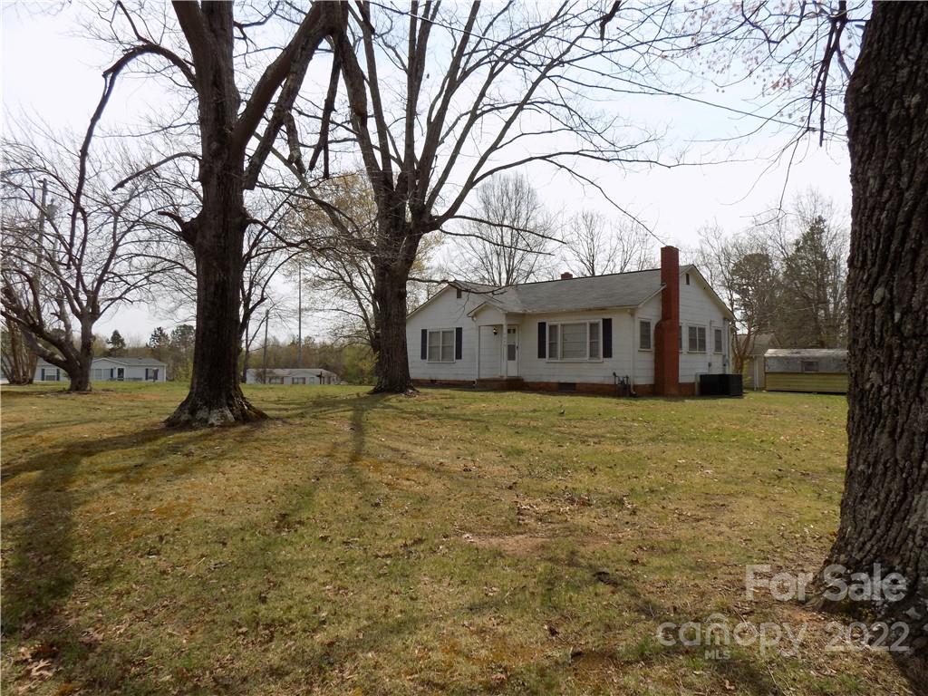 406 Mull Road Lincolnton, NC 28092 - Photo 1 of 43 Gallery Image 1