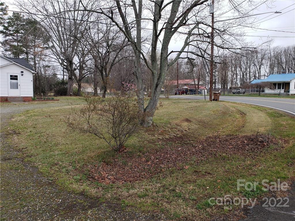 406 Mull Road Lincolnton, NC 28092 - Photo 4 of 43 Gallery Image 4