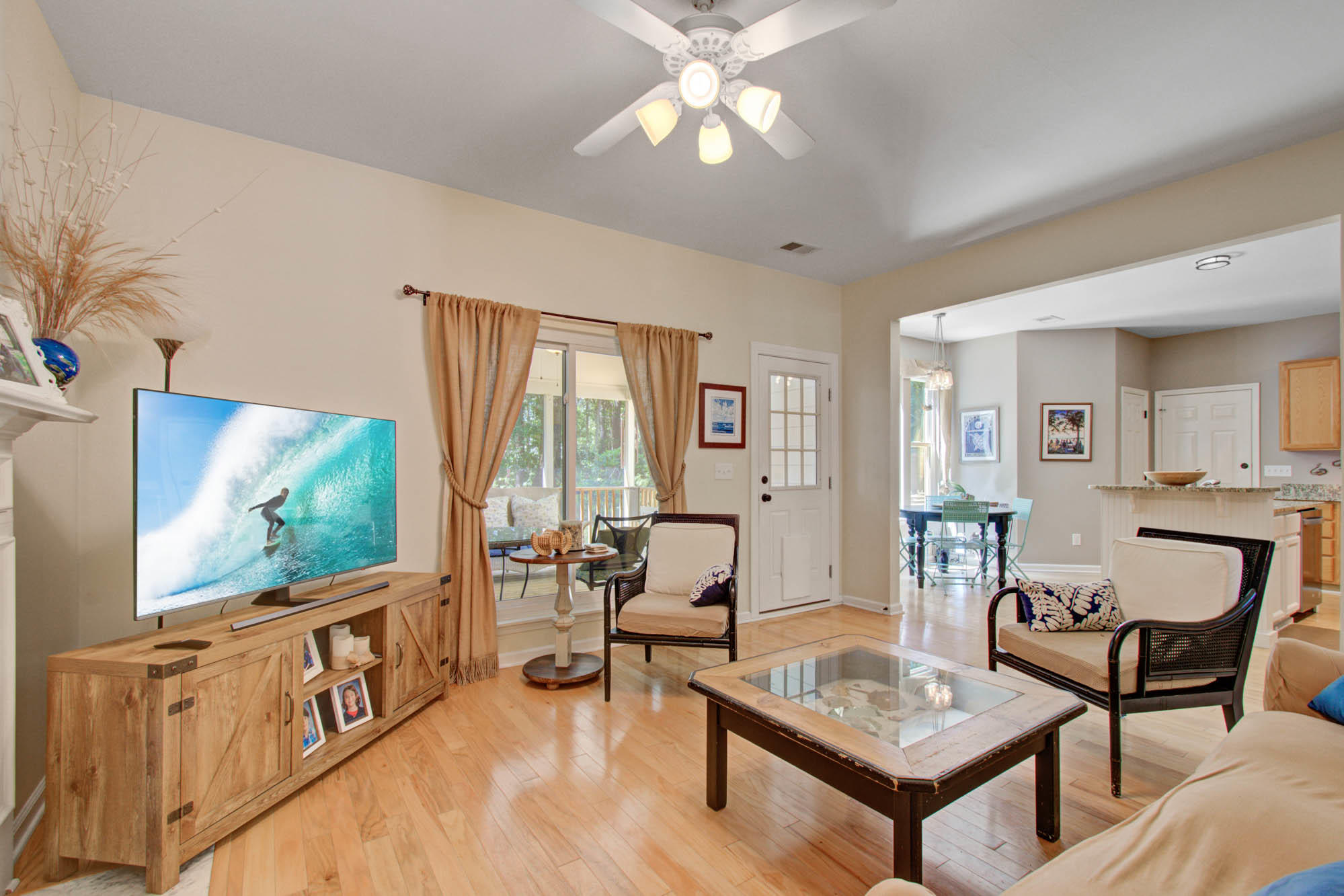 2753 Merwether Lane Mount Pleasant, SC 29466 - Photo 13 of 32 CalSiglerPhotography-2753Merwether (14)