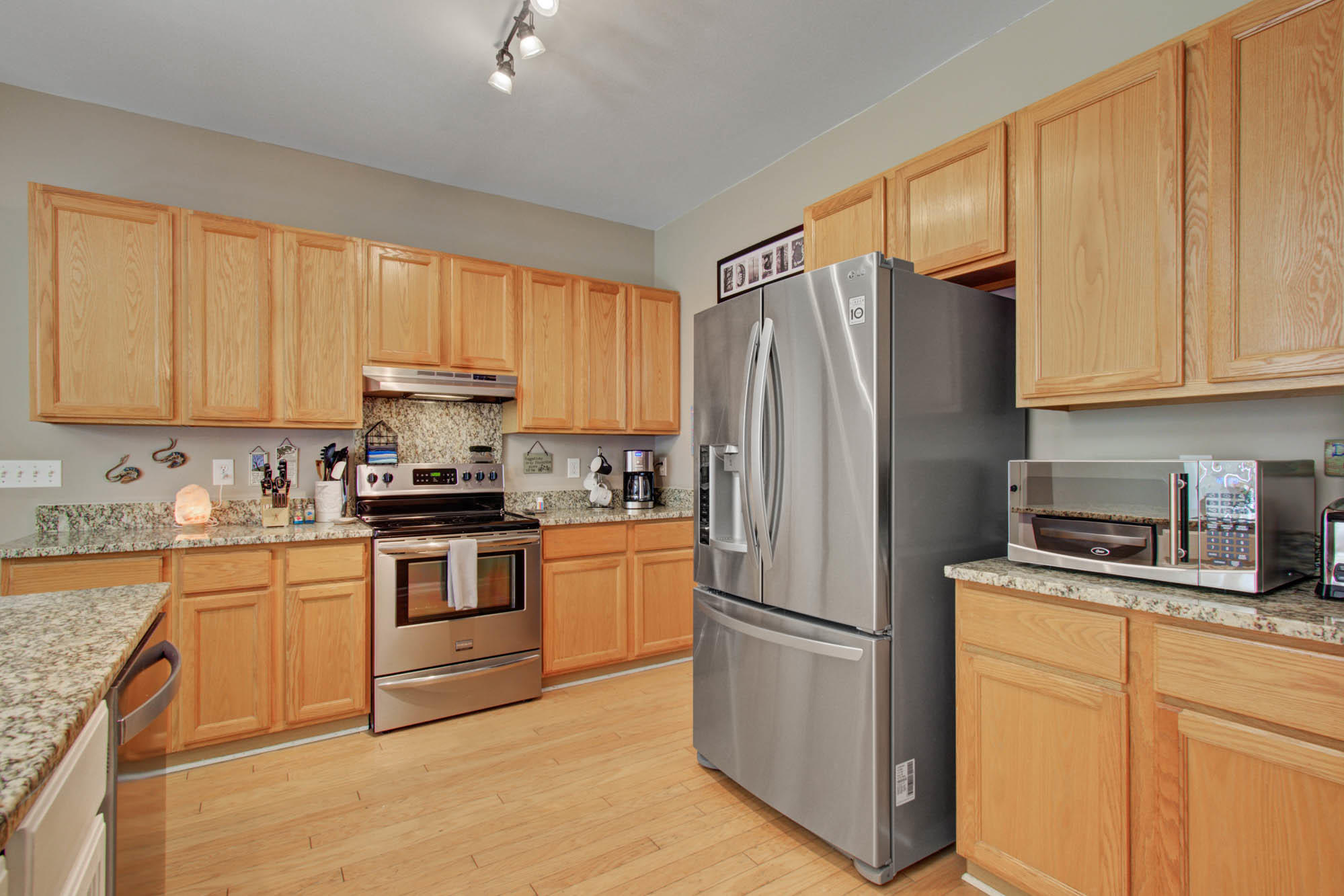 2753 Merwether Lane Mount Pleasant, SC 29466 - Photo 9 of 32 CalSiglerPhotography-2753Merwether (9)