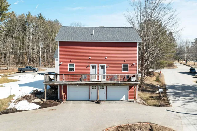 $2,350 | 370 Stage Road, Unit 4, Nottingham, NH 03290