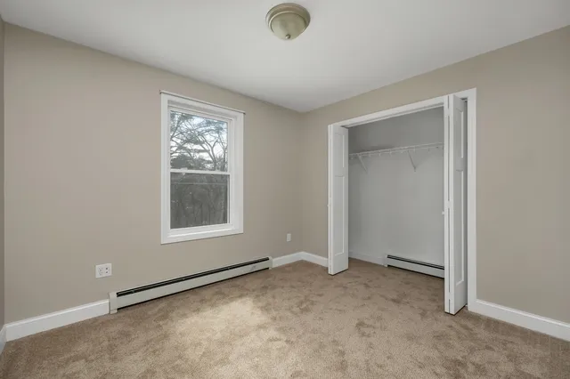 $2,350 | 370 Stage Road, Unit 4, Nottingham, NH 03290