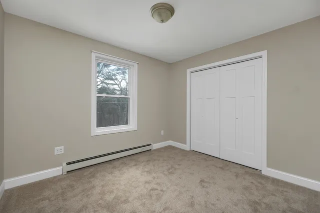 $2,350 | 370 Stage Road, Unit 4, Nottingham, NH 03290