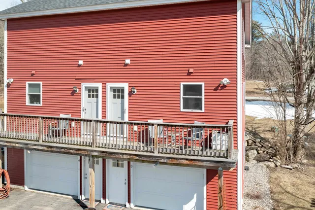 $2,350 | 370 Stage Road, Unit 4, Nottingham, NH 03290