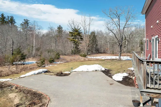 $2,350 | 370 Stage Road, Unit 4, Nottingham, NH 03290