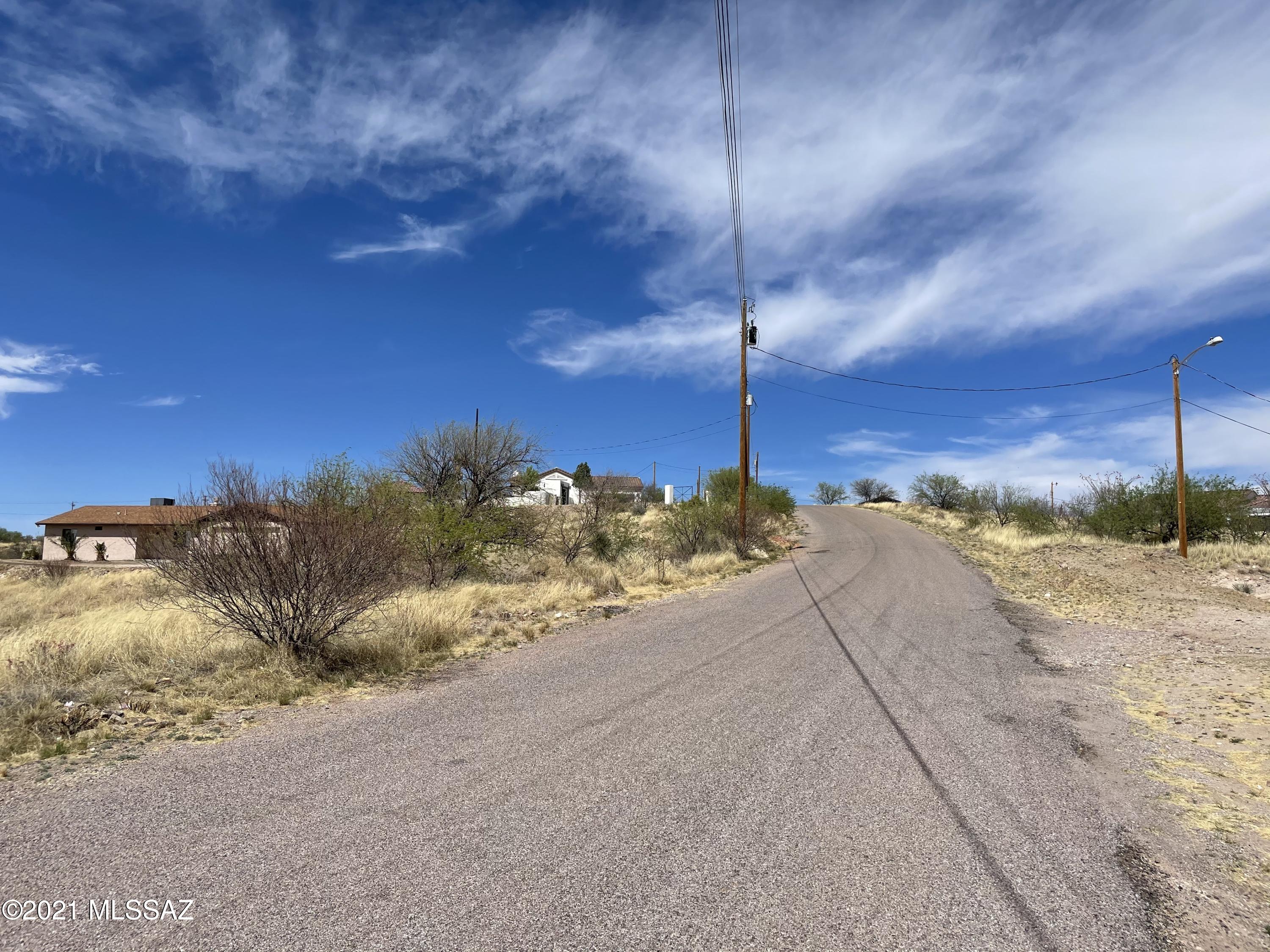 1062 Ameca Court, Unit 125 Rio Rico, AZ 85648 - Photo 2 of 6