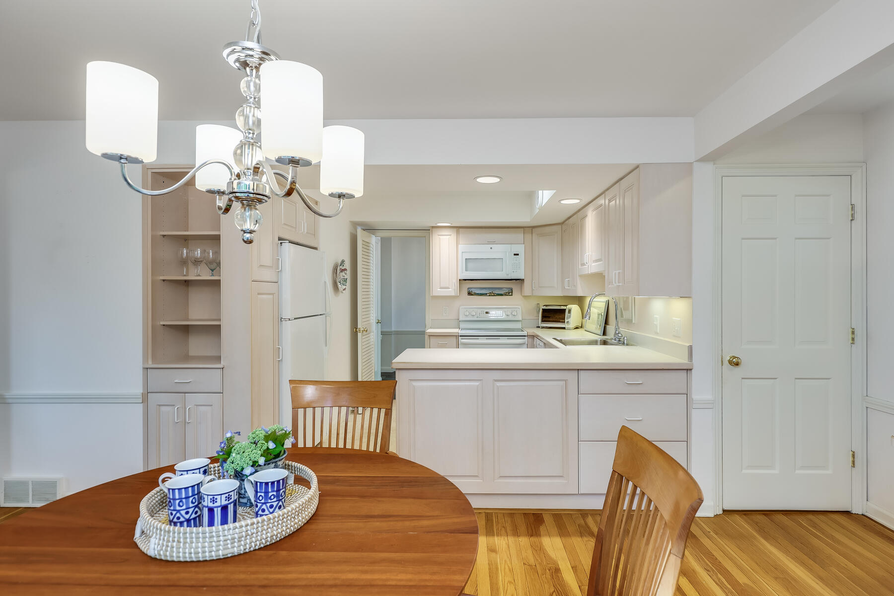 81 Joshua Jethro Road Chatham, MA 02633 - Photo 21 of 40 Kitchen