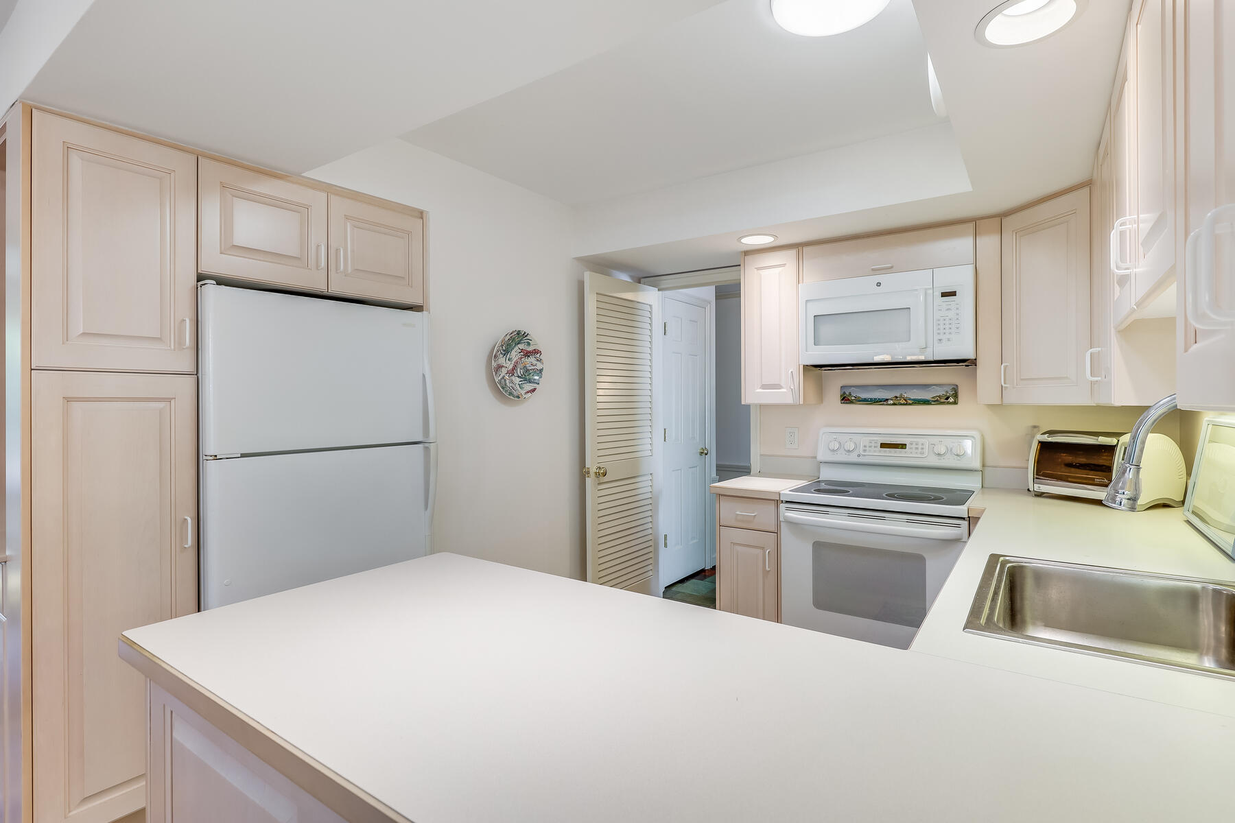81 Joshua Jethro Road Chatham, MA 02633 - Photo 24 of 40 Kitchen