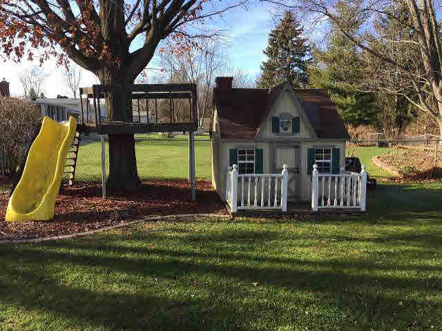 9136 Beecher Road Flushing, MI 48433 - Photo 21 of 25 20457958-20.JPG