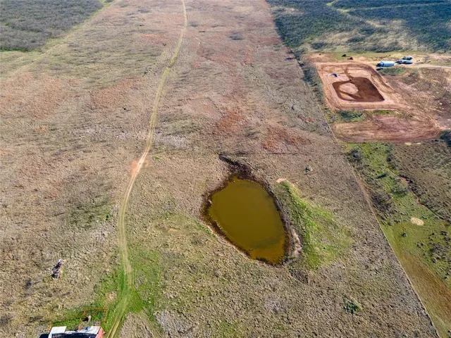 $131,280 | 4 82nd Highway, Henrietta, TX 76365