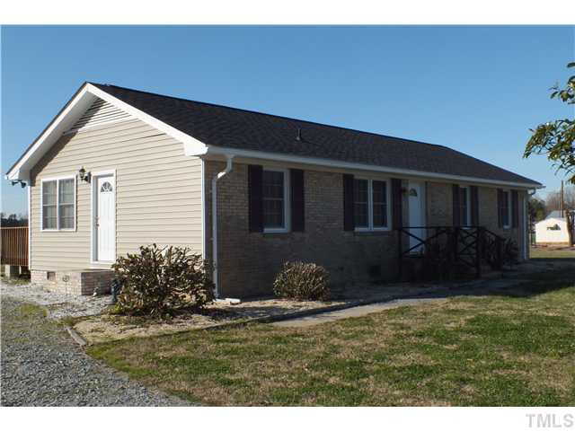 1874 Steven's Chapel Road Smithfield, NC 27577 - Photo 3 of 22 Side view