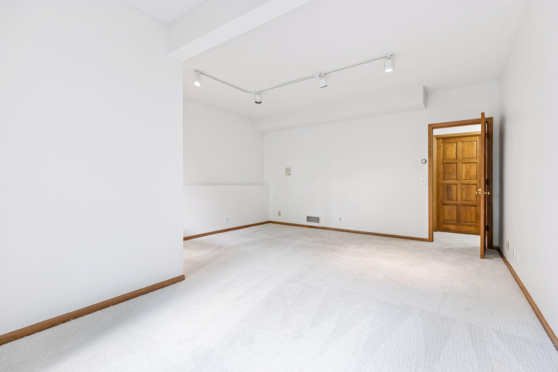 8048 Telegraph Road Bloomington, MN 55438 - Photo 42 of 73 Gallery Image 42
