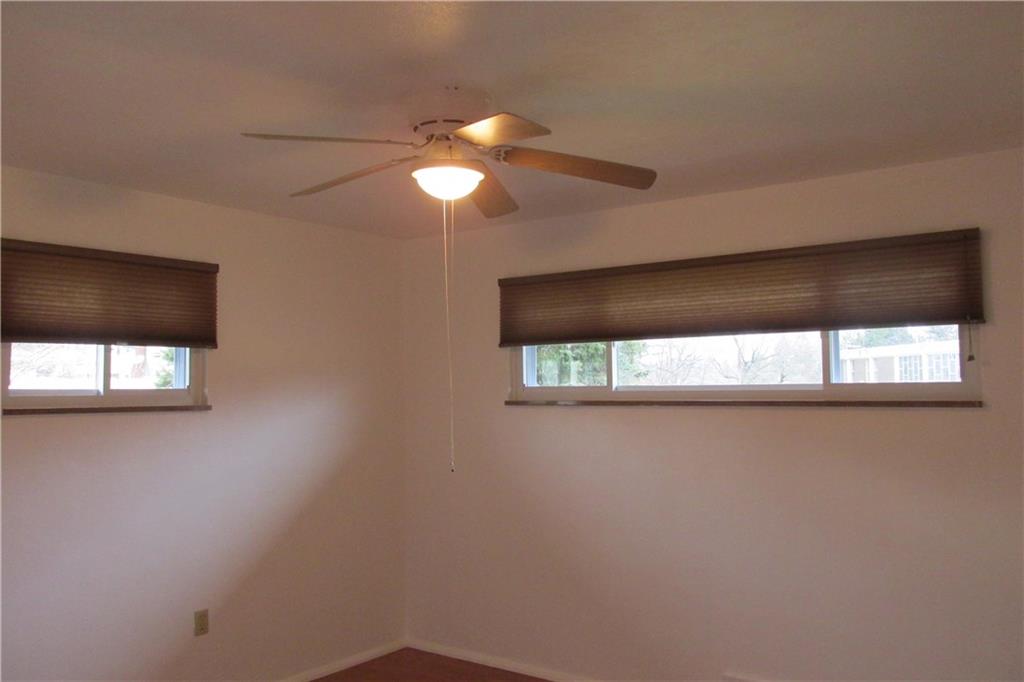 546 Hamil Road Verona, PA 15147 - Photo 14 of 25 master bedroom