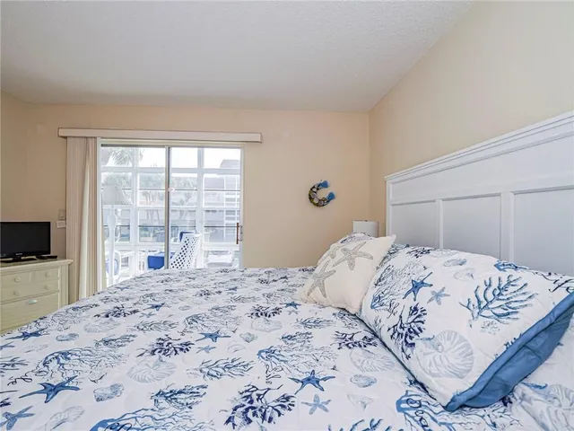 $1,800 | 5400 Jimmy Buffett Mem Highway, Unit E 11, Vero Beach, FL 32963