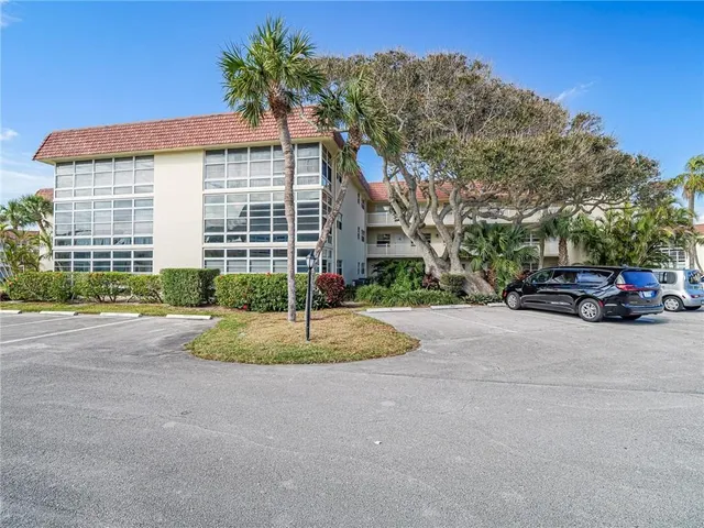 $1,800 | 5400 Jimmy Buffett Mem Highway, Unit E 11, Vero Beach, FL 32963