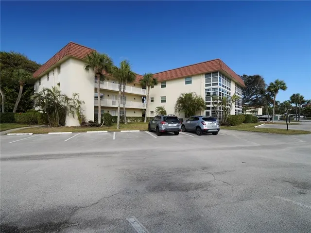 $1,800 | 5400 Jimmy Buffett Mem Highway, Unit E 11, Vero Beach, FL 32963