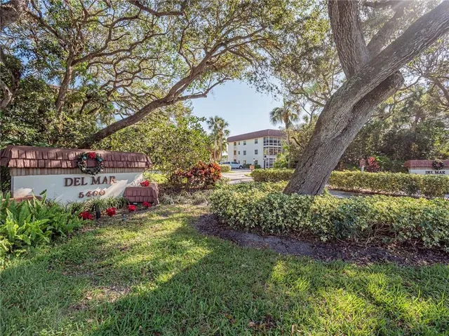 $1,800 | 5400 Jimmy Buffett Mem Highway, Unit E 11, Vero Beach, FL 32963