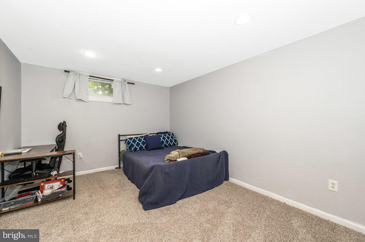 24624 Ridge Road Damascus, MD 20872 - Photo 36 of 44 Basement Additional Room