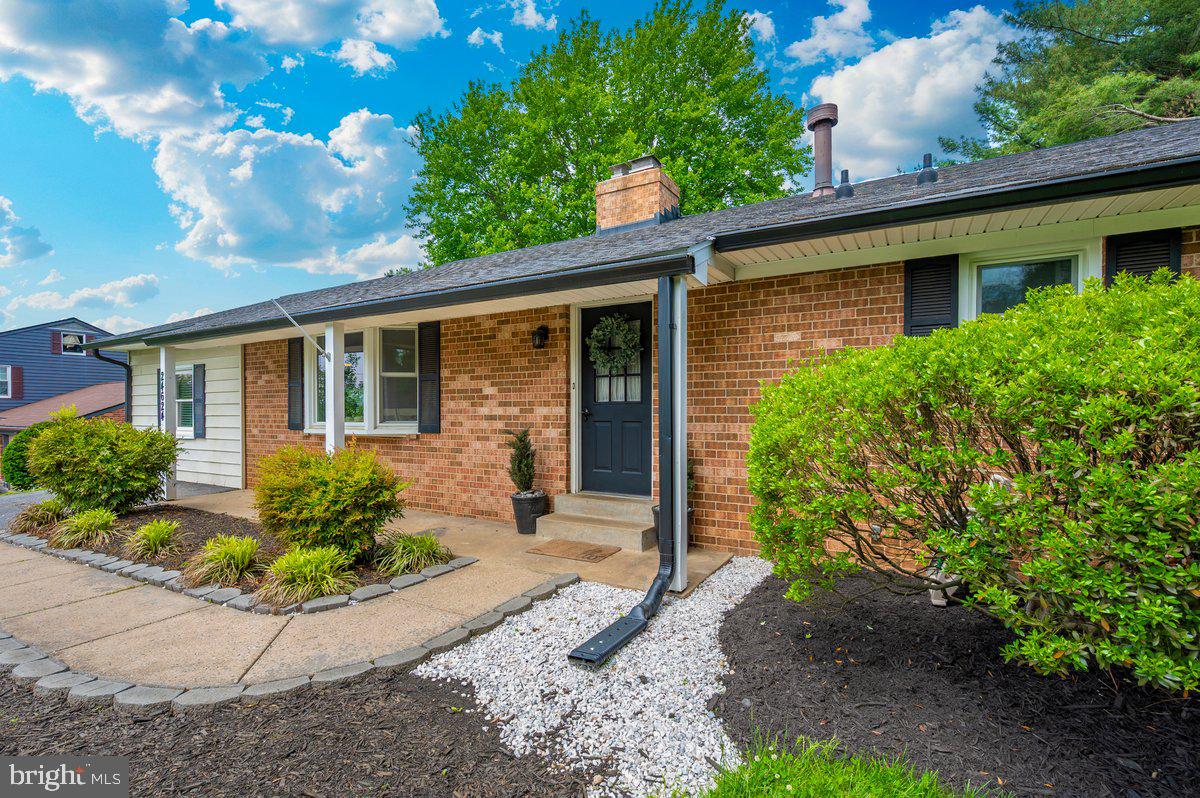 24624 Ridge Road Damascus, MD 20872 - Photo 4 of 44 Gallery Image 4