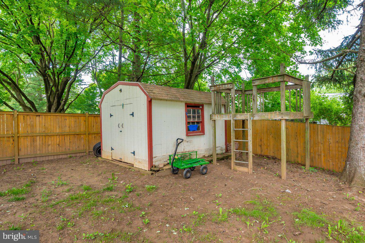 24624 Ridge Road Damascus, MD 20872 - Photo 44 of 44 Gallery Image 44