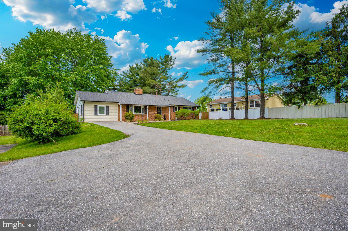 24624 Ridge Road Damascus, MD 20872 - Photo 6 of 44 Gallery Image 6