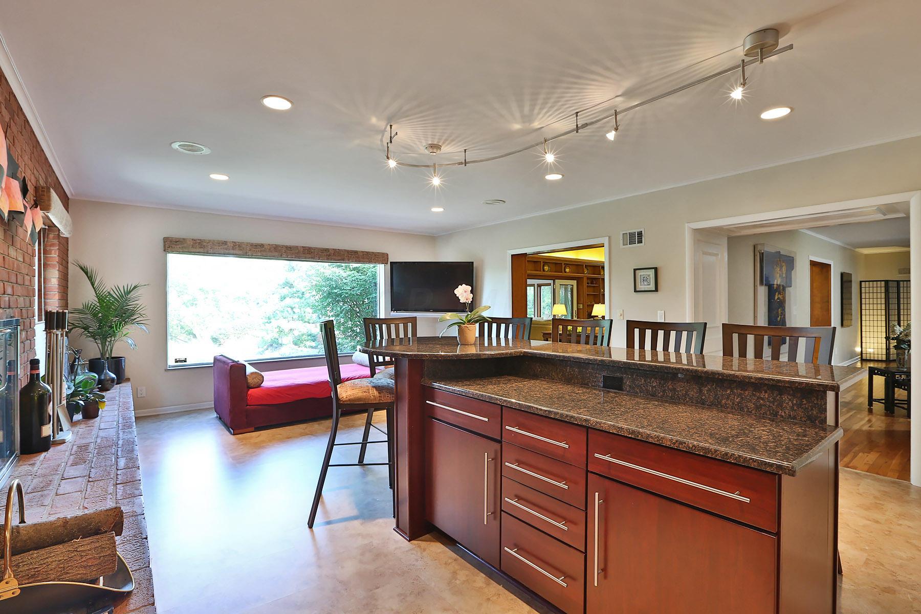 1371 Haddon Road Columbus, OH 43209 - Photo 18 of 42 Gallery Image 18