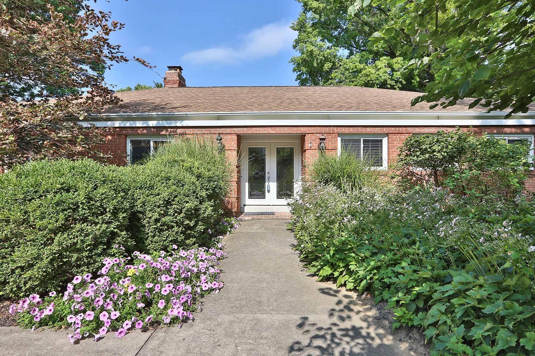 1371 Haddon Road Columbus, OH 43209 - Photo 3 of 42 Gallery Image 3