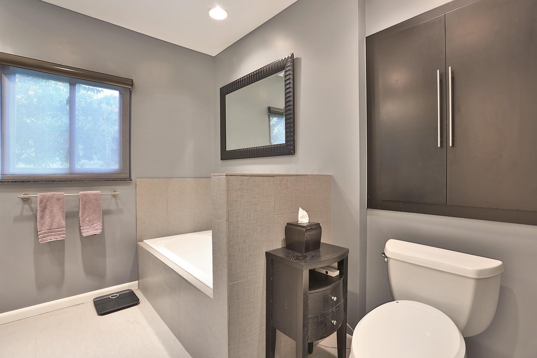 1371 Haddon Road Columbus, OH 43209 - Photo 33 of 42 Gallery Image 33
