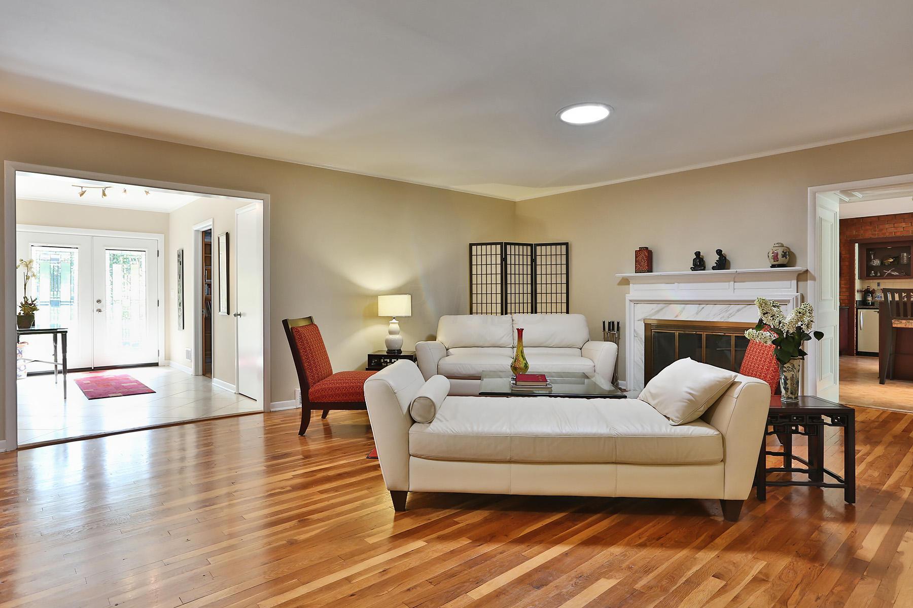 1371 Haddon Road Columbus, OH 43209 - Photo 6 of 42 Gallery Image 6