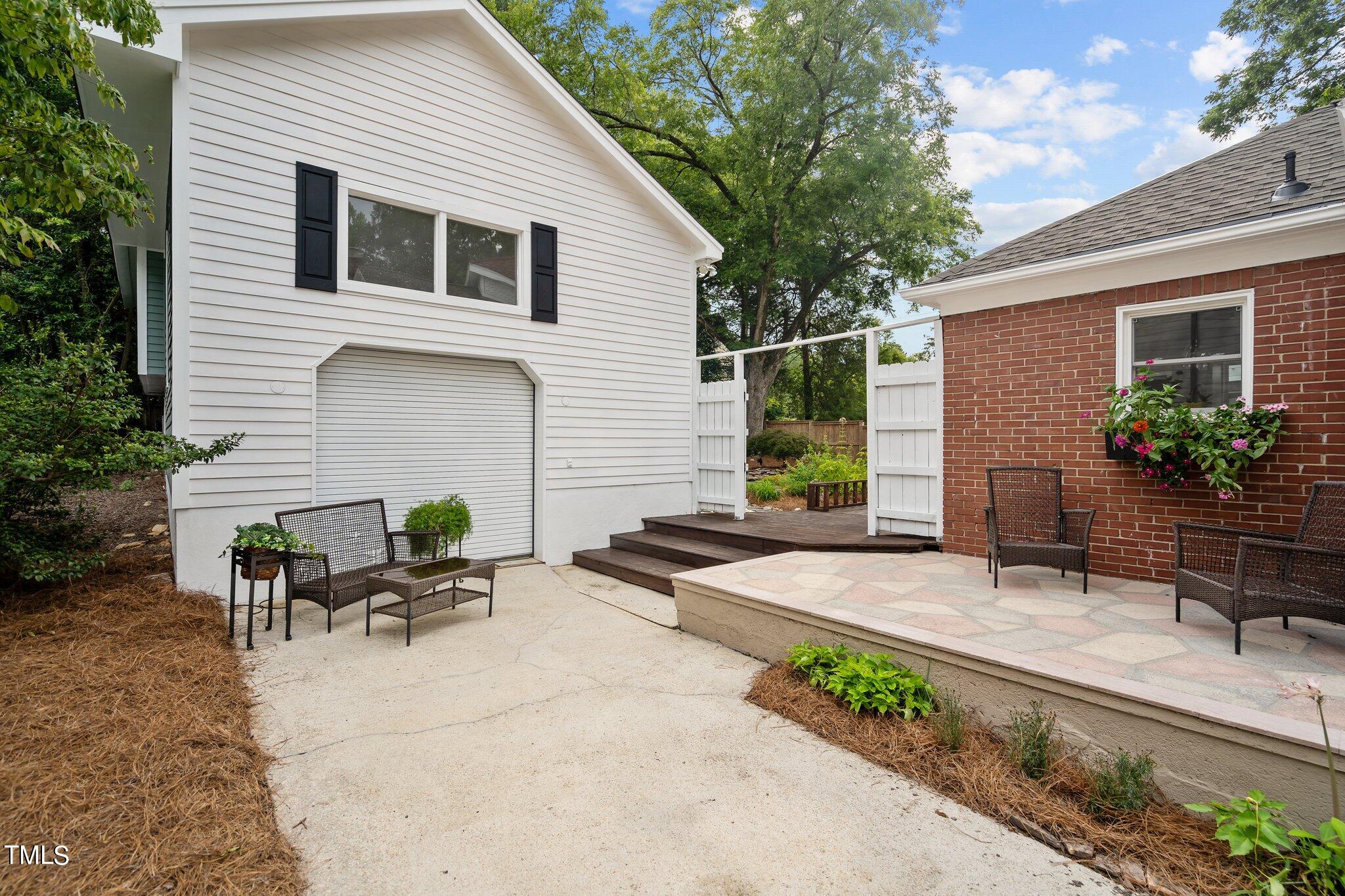 3215 Merriman Avenue Raleigh, NC 27607 - Photo 7 of 66 13-web-or-mls-_NFP2371