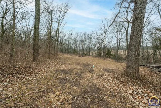 $304,000 | 19531 Highway 75, Holton, KS 66436