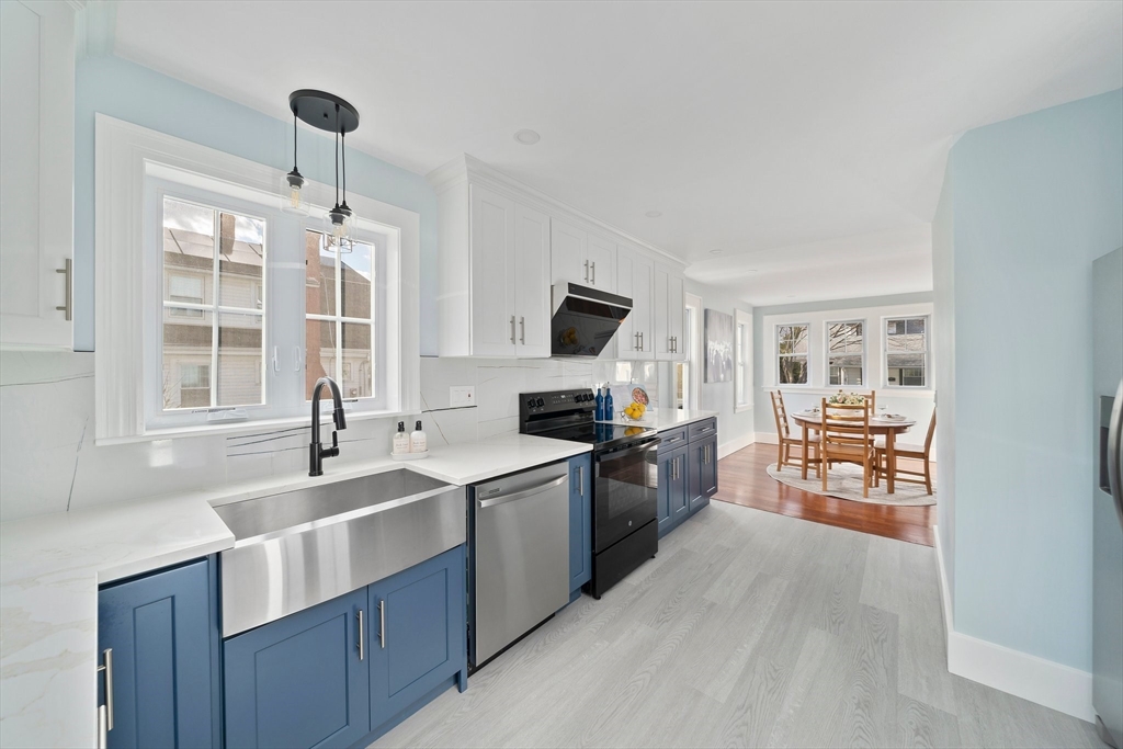 18 Norfolk Road Randolph, MA 02368 - Photo 5 of 38 Gallery Image 5
