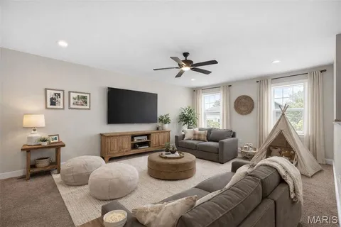 $490,000 | 553 Wheatfield Circle, Wentzville, MO 63385
