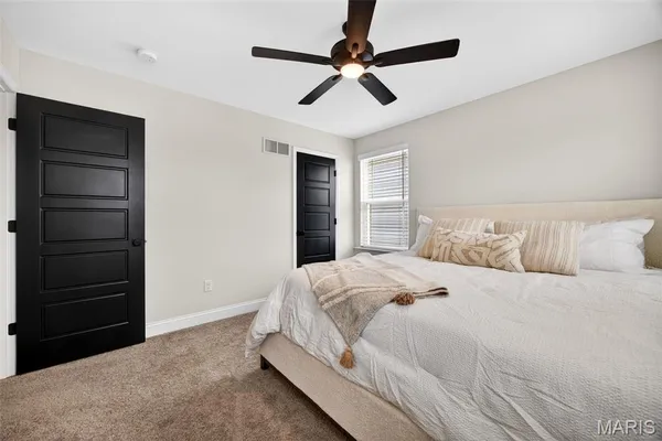 $500,000 | 553 Wheatfield Circle, Wentzville, MO 63385