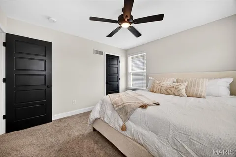 $490,000 | 553 Wheatfield Circle, Wentzville, MO 63385