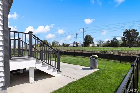 $490,000 | 553 Wheatfield Circle, Wentzville, MO 63385