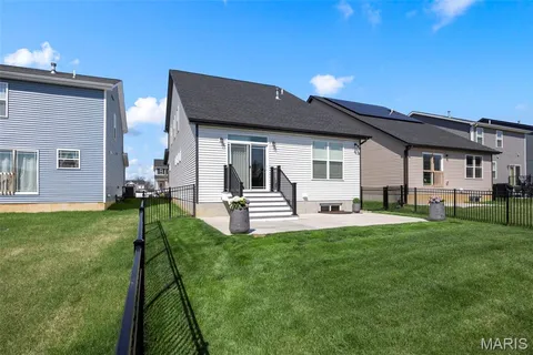 $490,000 | 553 Wheatfield Circle, Wentzville, MO 63385