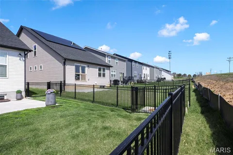 $490,000 | 553 Wheatfield Circle, Wentzville, MO 63385