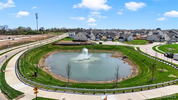 $500,000 | 553 Wheatfield Circle, Wentzville, MO 63385