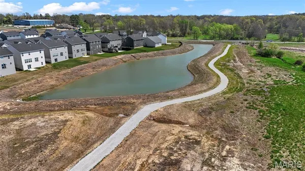 $500,000 | 553 Wheatfield Circle, Wentzville, MO 63385