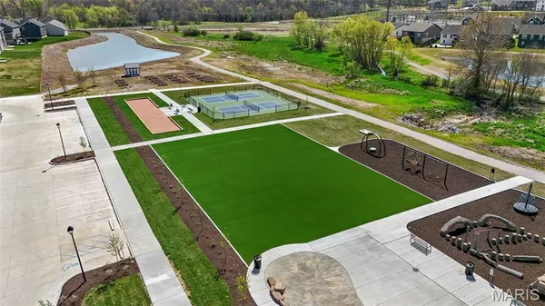 $500,000 | 553 Wheatfield Circle, Wentzville, MO 63385