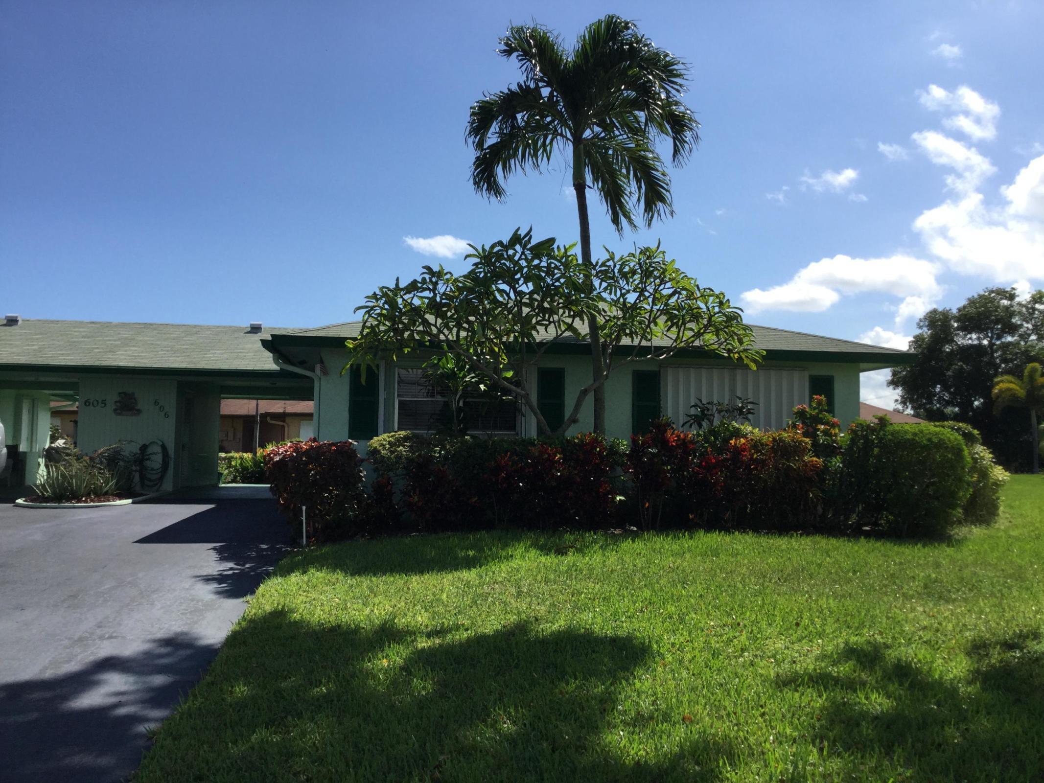 606 Hummingbird Lane Delray Beach, FL 33445 - Photo 2 of 43 Country Manors Front