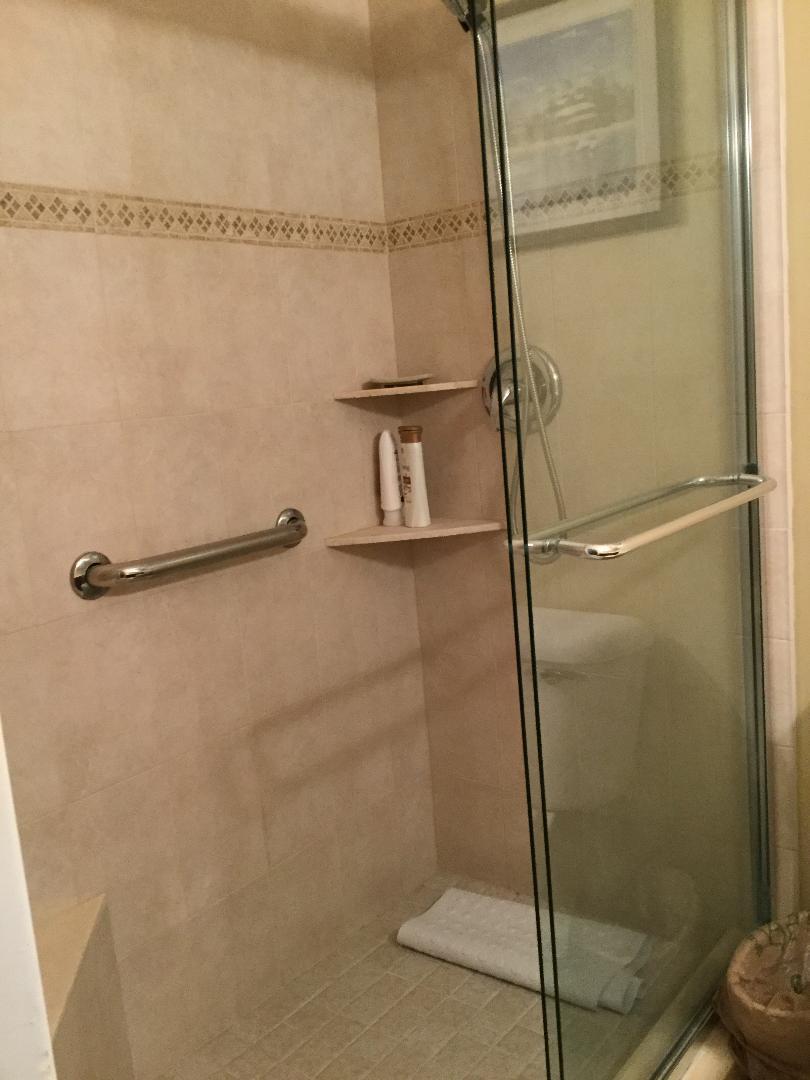606 Hummingbird Lane Delray Beach, FL 33445 - Photo 29 of 43 MASTER BATH