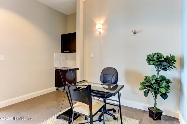 $700,000 | 1431 Riverplace Boulevard, Unit 3101, Jacksonville, FL 32207