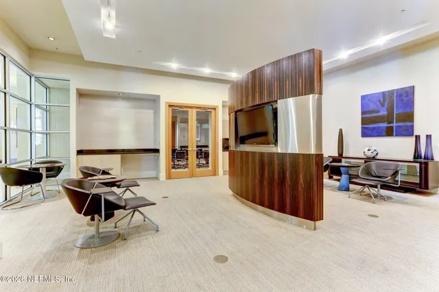 $700,000 | 1431 Riverplace Boulevard, Unit 3101, Jacksonville, FL 32207