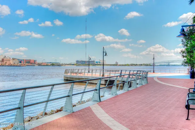 $700,000 | 1431 Riverplace Boulevard, Unit 3101, Jacksonville, FL 32207