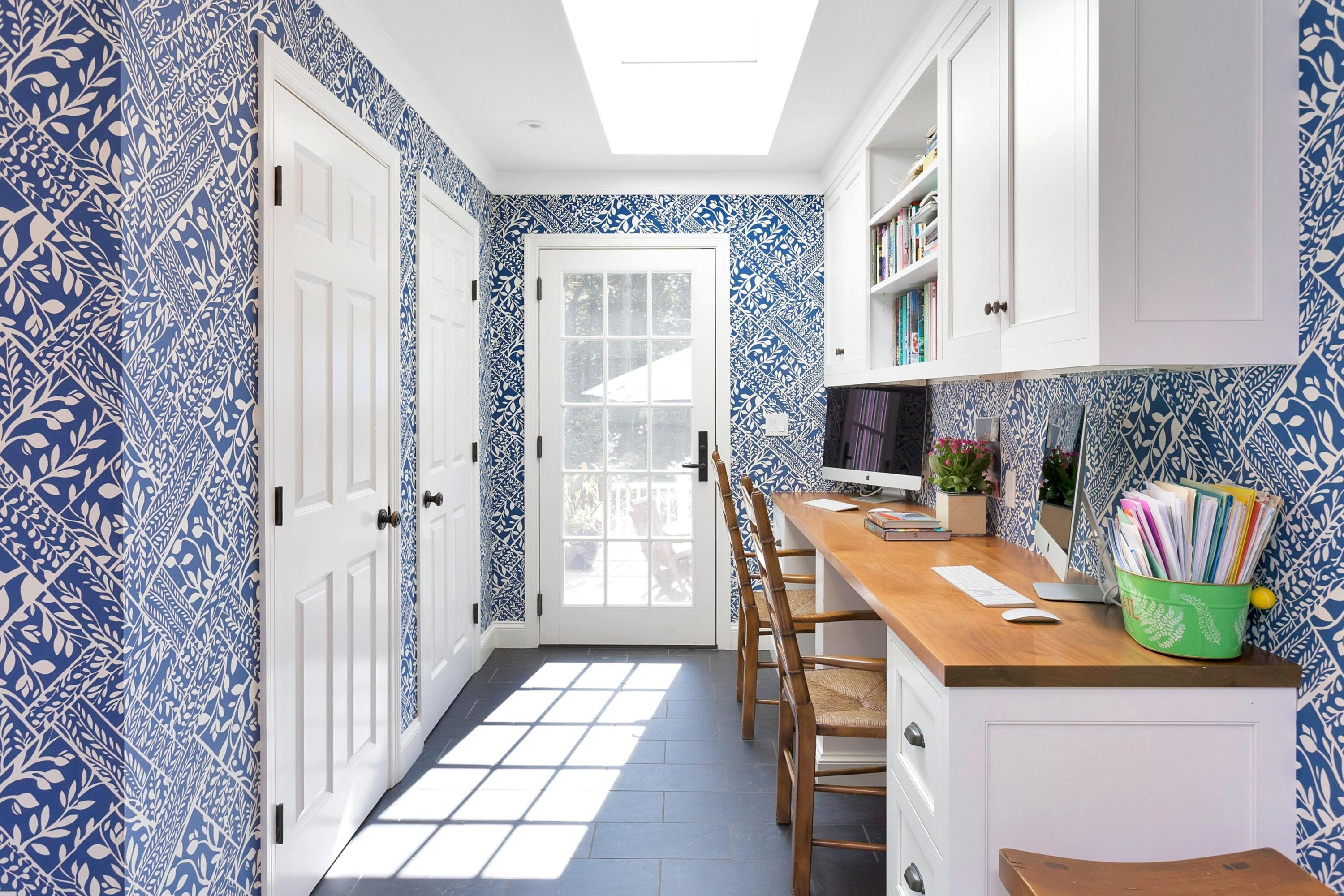 44 Deepwood Road Darien, CT 06820 - Photo 21 of 45 a dining room with furniture and a window